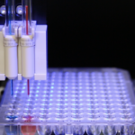 Dead volume in a nozzle