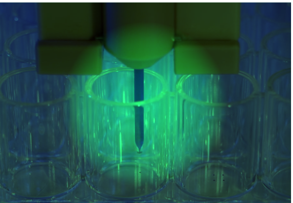 Microdispensing without dead volume